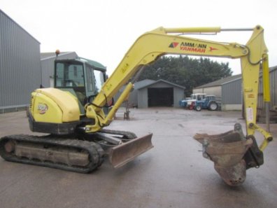 Yanmar VIO75 digger