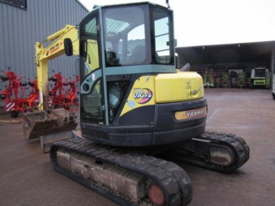 Yanmar VIO75 digger