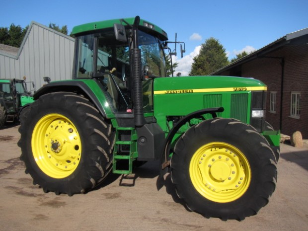 John Deere 7810