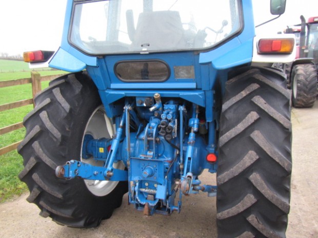 Ford 6610