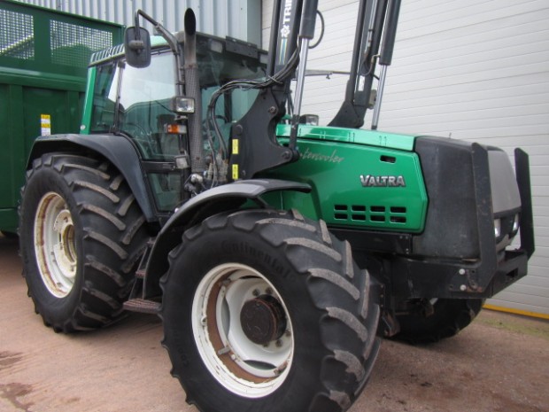 Valtra 8950