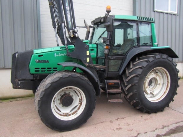 Valtra 8950
