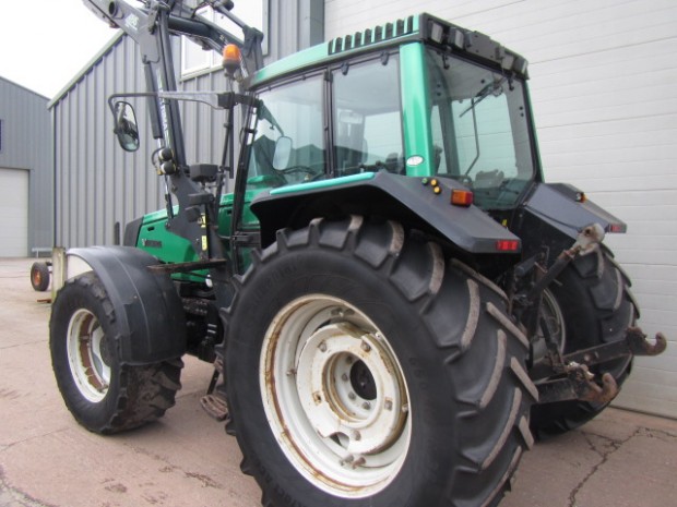 Valtra 8950