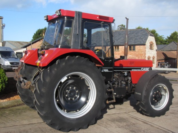 Case 956 XL