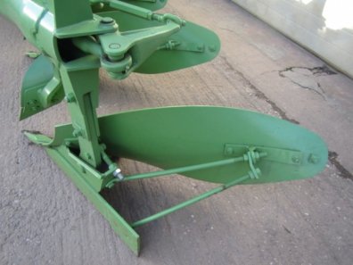 Dowdeswell 170 Series MR plough