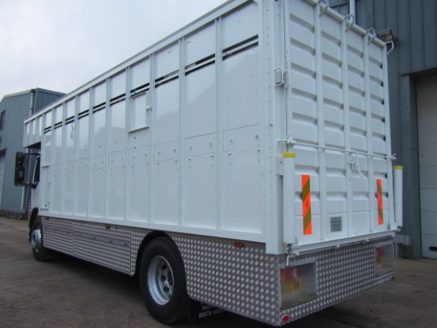 DAF LF 55.220 18 ton cattle lorry