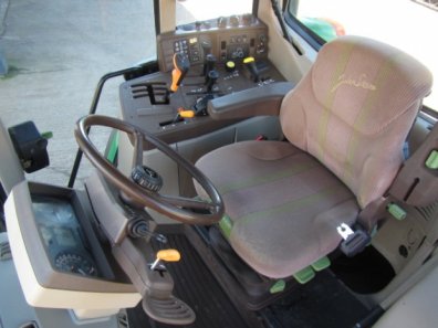 John Deere 6620