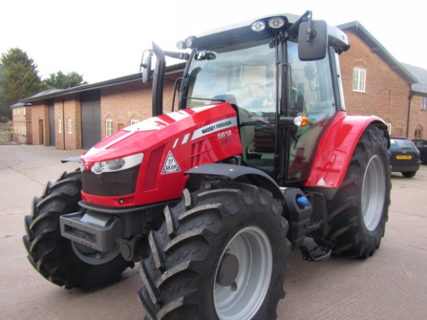 Massey Ferguson 5612