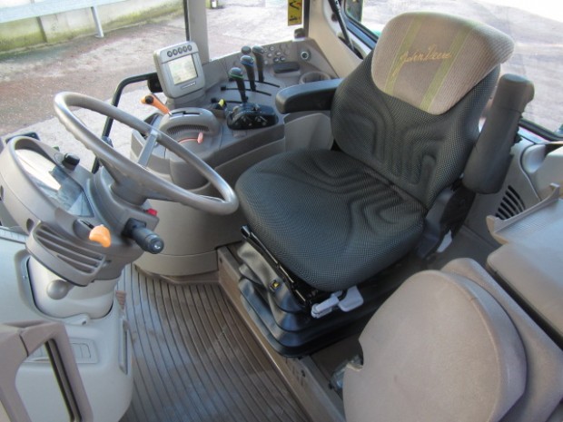 John Deere 6930