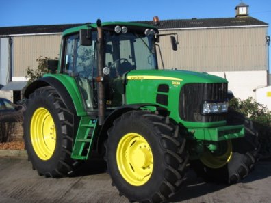 John Deere 6930