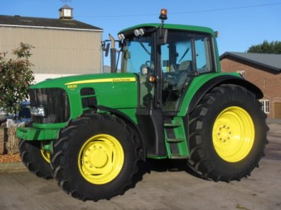 John Deere 6930