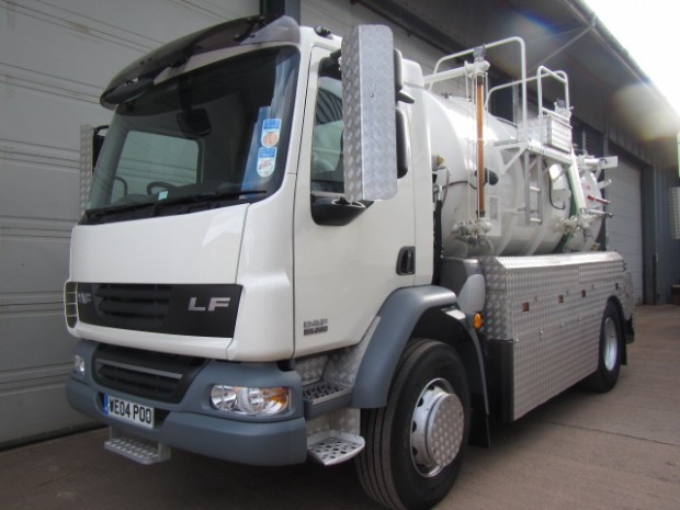 DAF LF 55.220 18 ton tanker