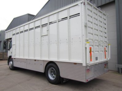 DAF LF 55.220 18 ton cattle lorry