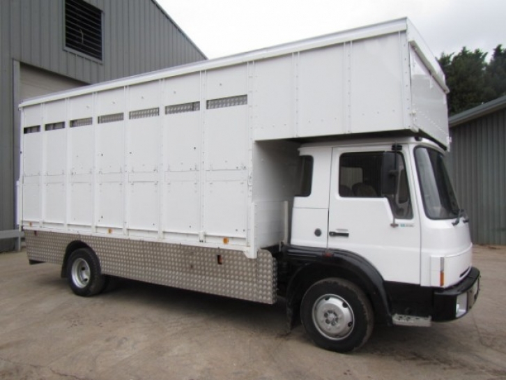 Bedford TL 8-14 cattle lorry