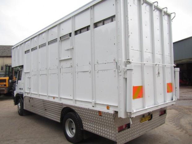Bedford TL 8-14 cattle lorry