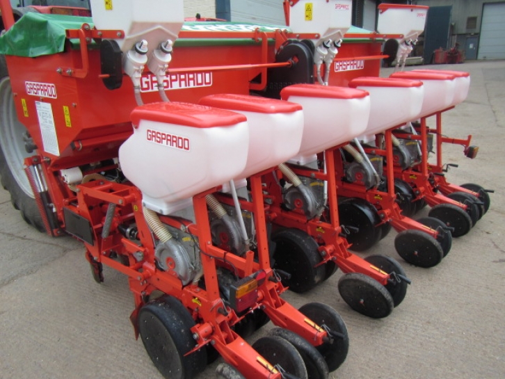 Gaspardo MTE 300 BB 6 row maize drill