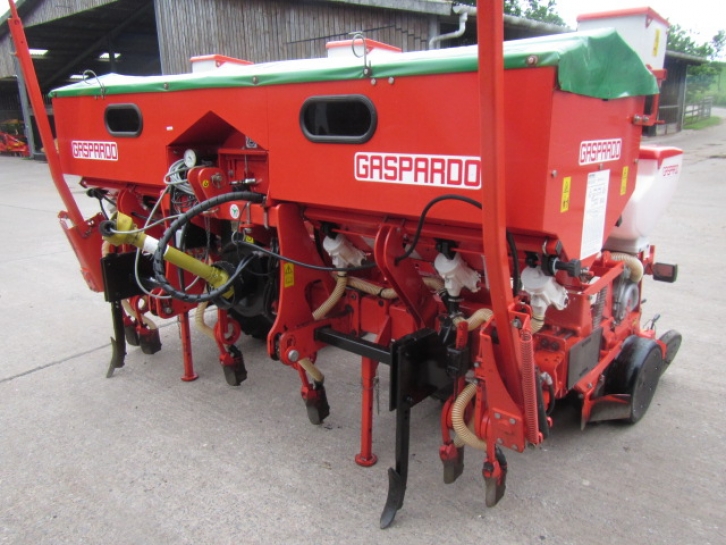 Gaspardo MTE 300 BB 6 row maize drill