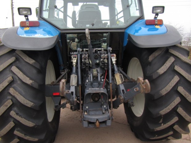 New Holland 8360