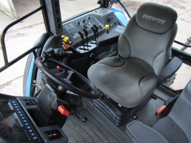 New Holland 8360