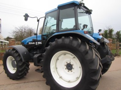 New Holland 8360