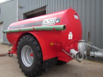 Hi-Spec 2500 Gallon slurry tanker