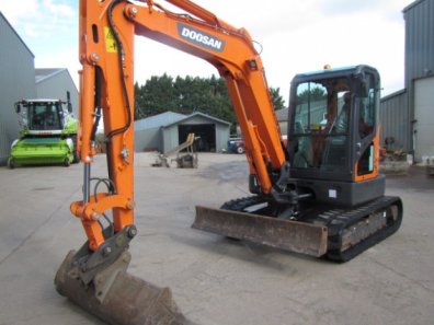 Doosan DX60R excavator