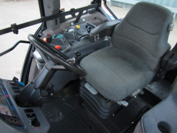 New Holland 8870A