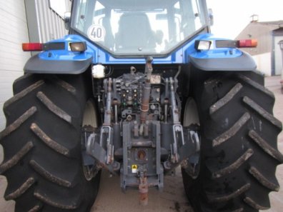 New Holland 8870A
