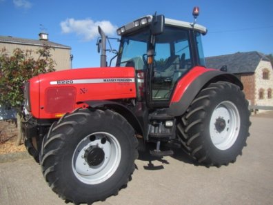 Massey Ferguson 8220 Xtra