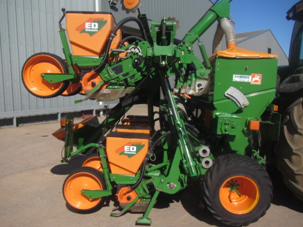 Amazone ED602-K 8 row maize drill