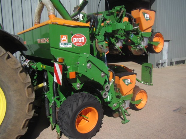 Amazone ED602-K 8 row maize drill