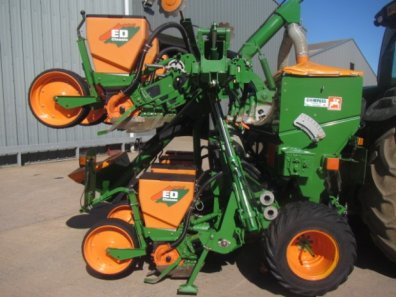 Amazone ED602-K 8 row maize drill
