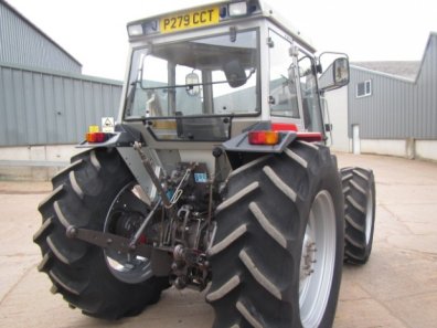 Massey Ferguson 382