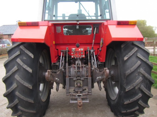 Massey Ferguson 699