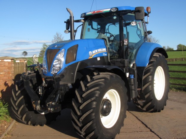 New Holland T7.200