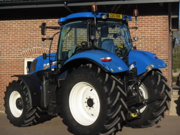 New Holland T7.200