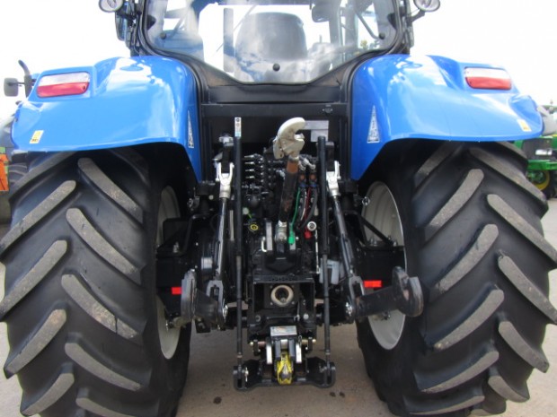 New Holland T7.200
