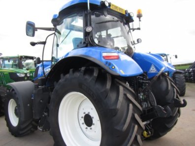 New Holland T7.200