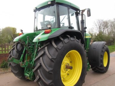 John Deere 7810