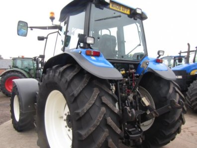 New Holland TM155