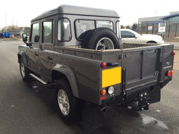 Land Rover 110 double cab XS