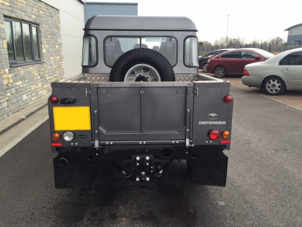 Land Rover 110 double cab XS