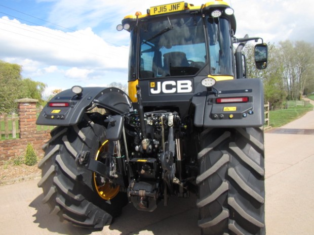 JCB Fastrac 4220