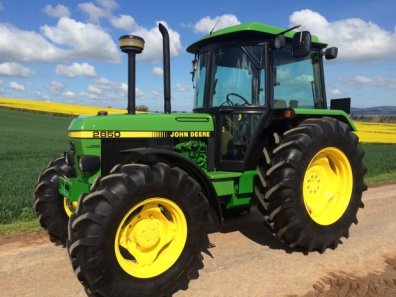 John Deere 2850