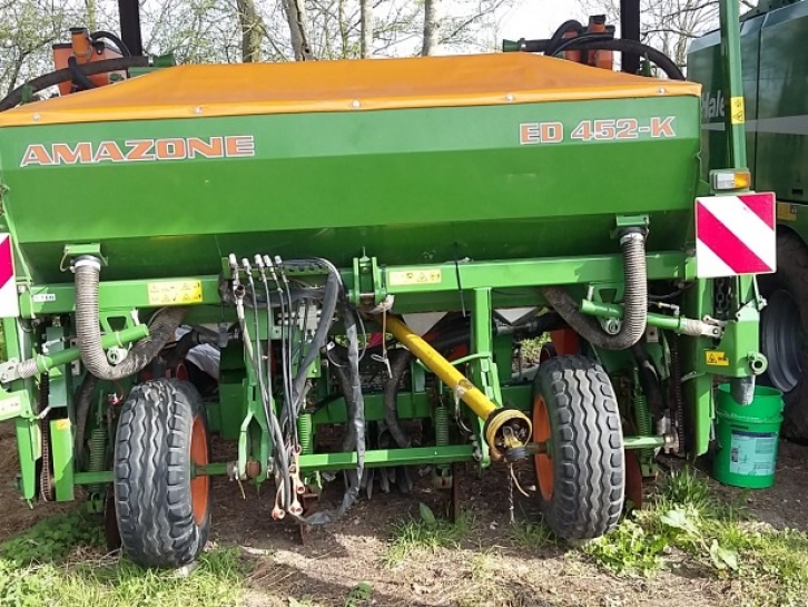 Amazone ED452-K 6 row maize drill