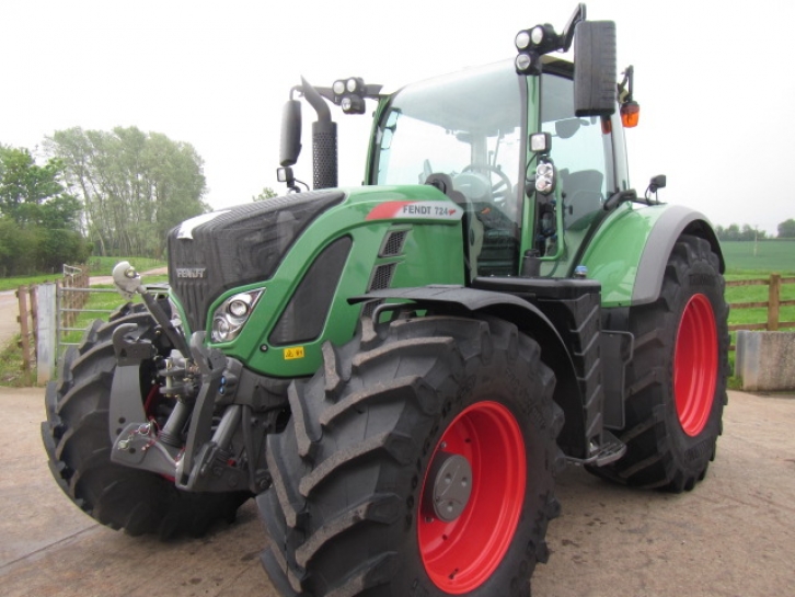 Fendt 724 Profi-Plus