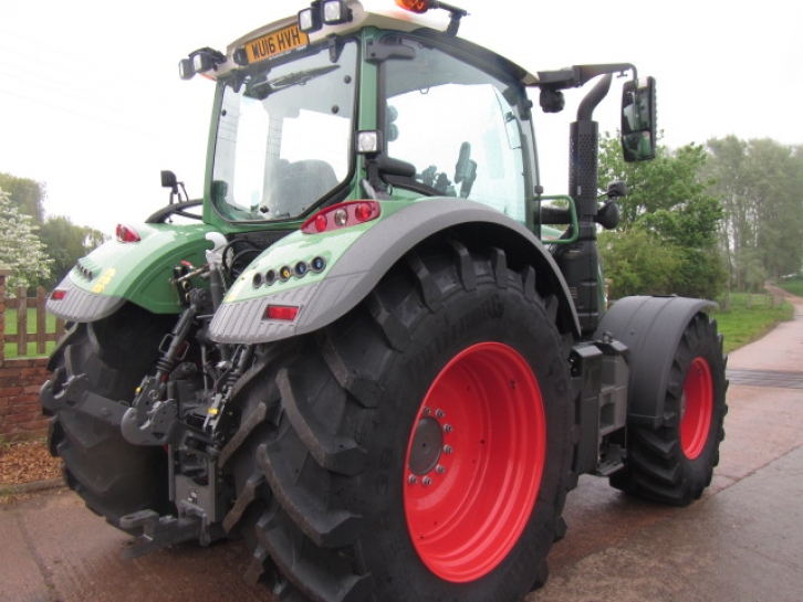 Fendt 724 Profi-Plus
