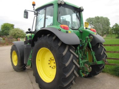 John Deere 6930