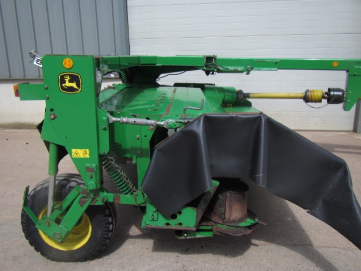 John Deere 1365 mower conditioner