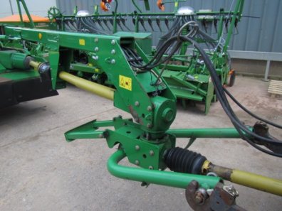 John Deere 1365 mower conditioner